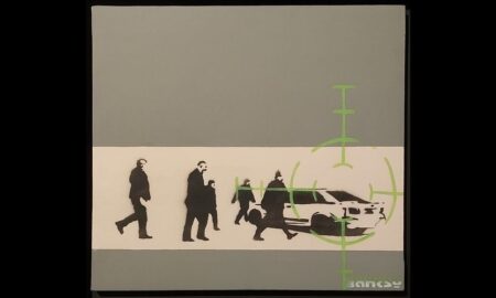 Les murs de Banksy, toiles urbaines de révolte, fracturent le silence avec des pochoirs inspirés par JR et Fairey. Un art qui redonne vie à l’agora, défiant Baudrillard et Benjamin