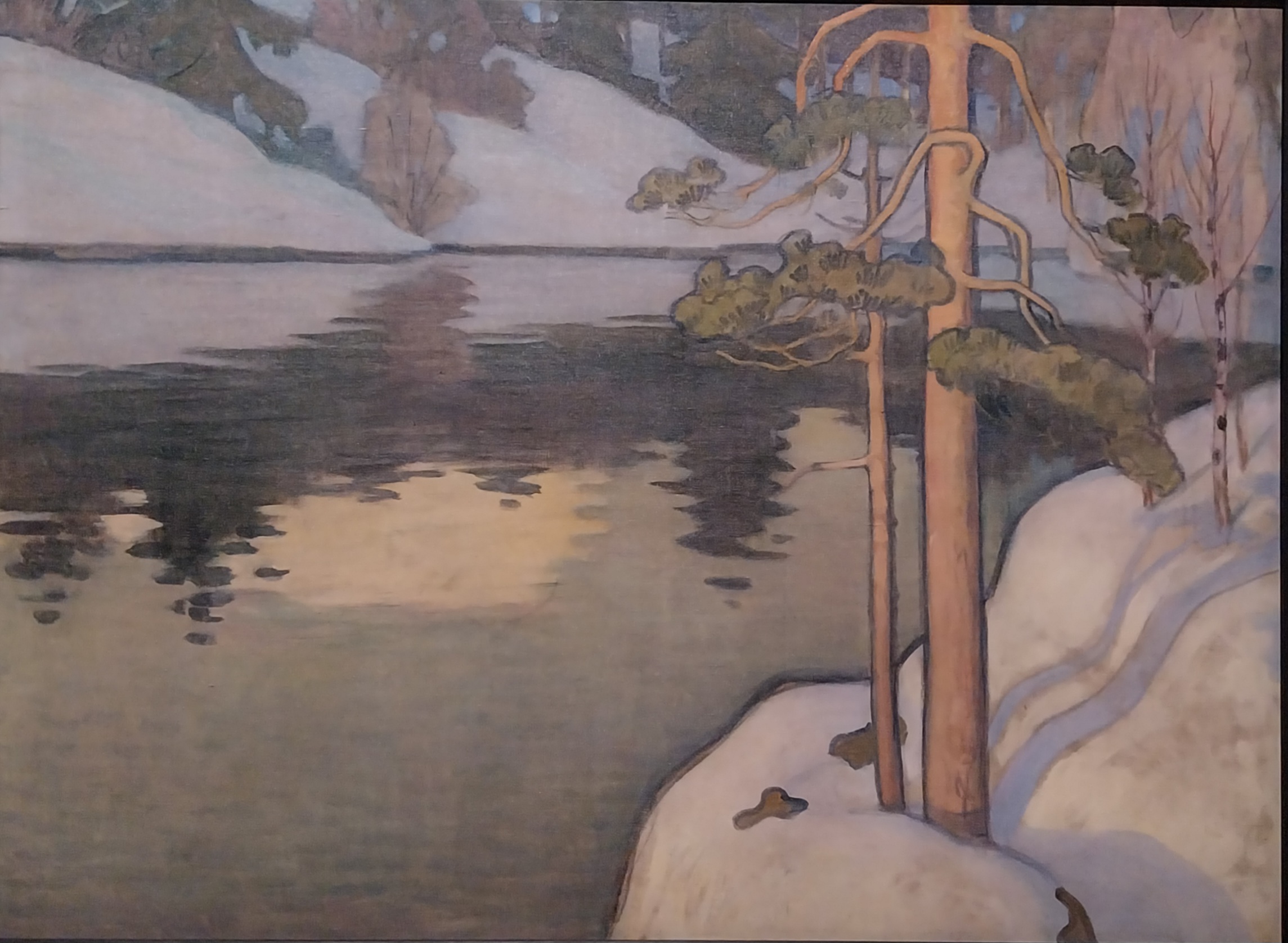 Pekka Halonen révèle un Nord intérieur : paysages denses, lumières obliques, figures silencieuses. Une modernité calme, enracinée, façonnée par la rigueur du réel